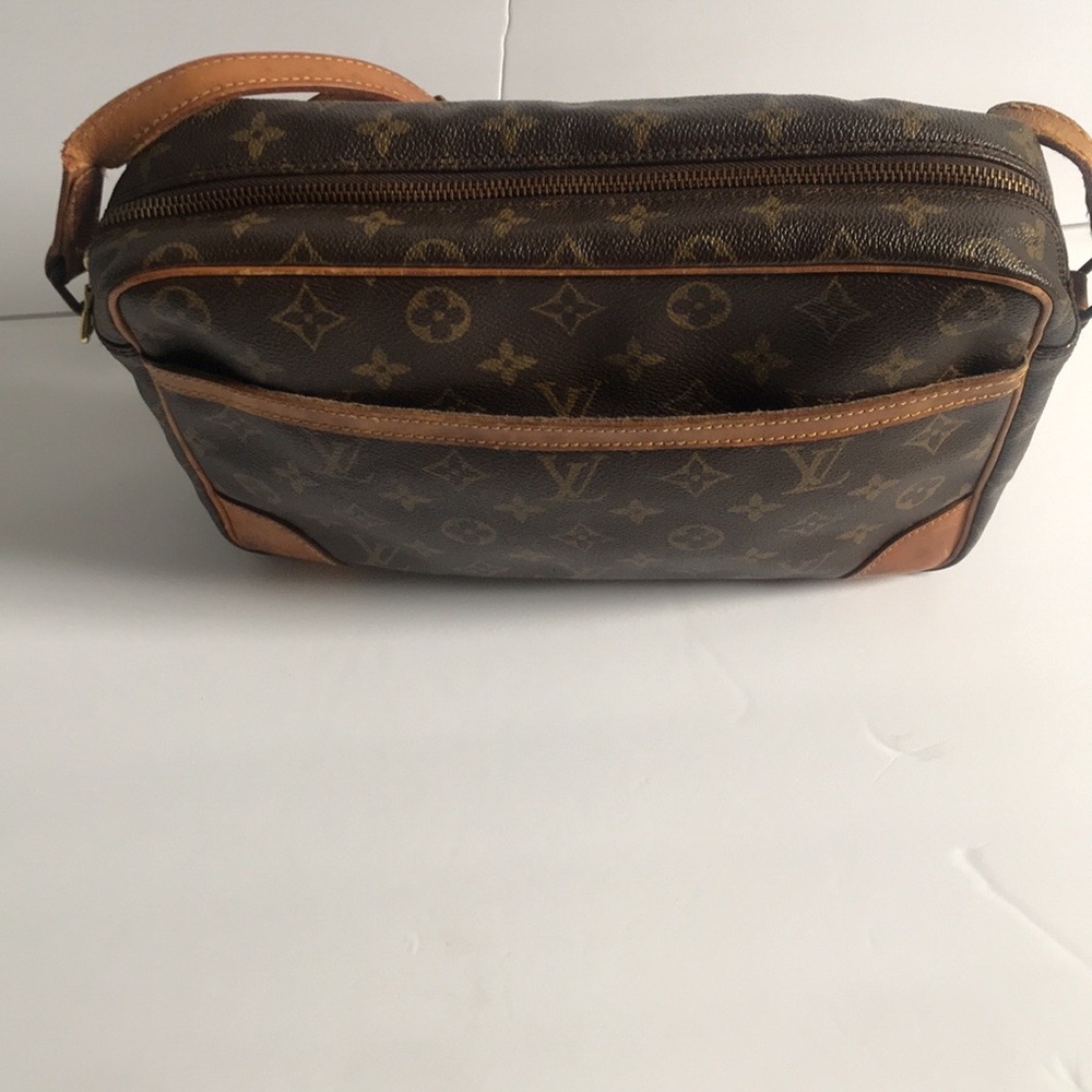 🖤 Pre-Loved Vintage Louis Vuitton Monogram Shoulder Bag – Timeless Classic 🖤 - Picture 5 of 16